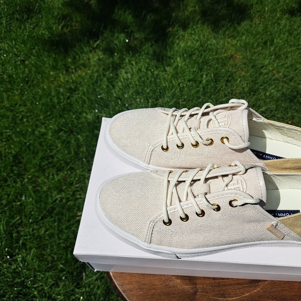 sneakers  shoes for woman, cream